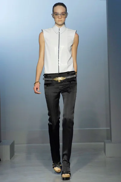 Look 3